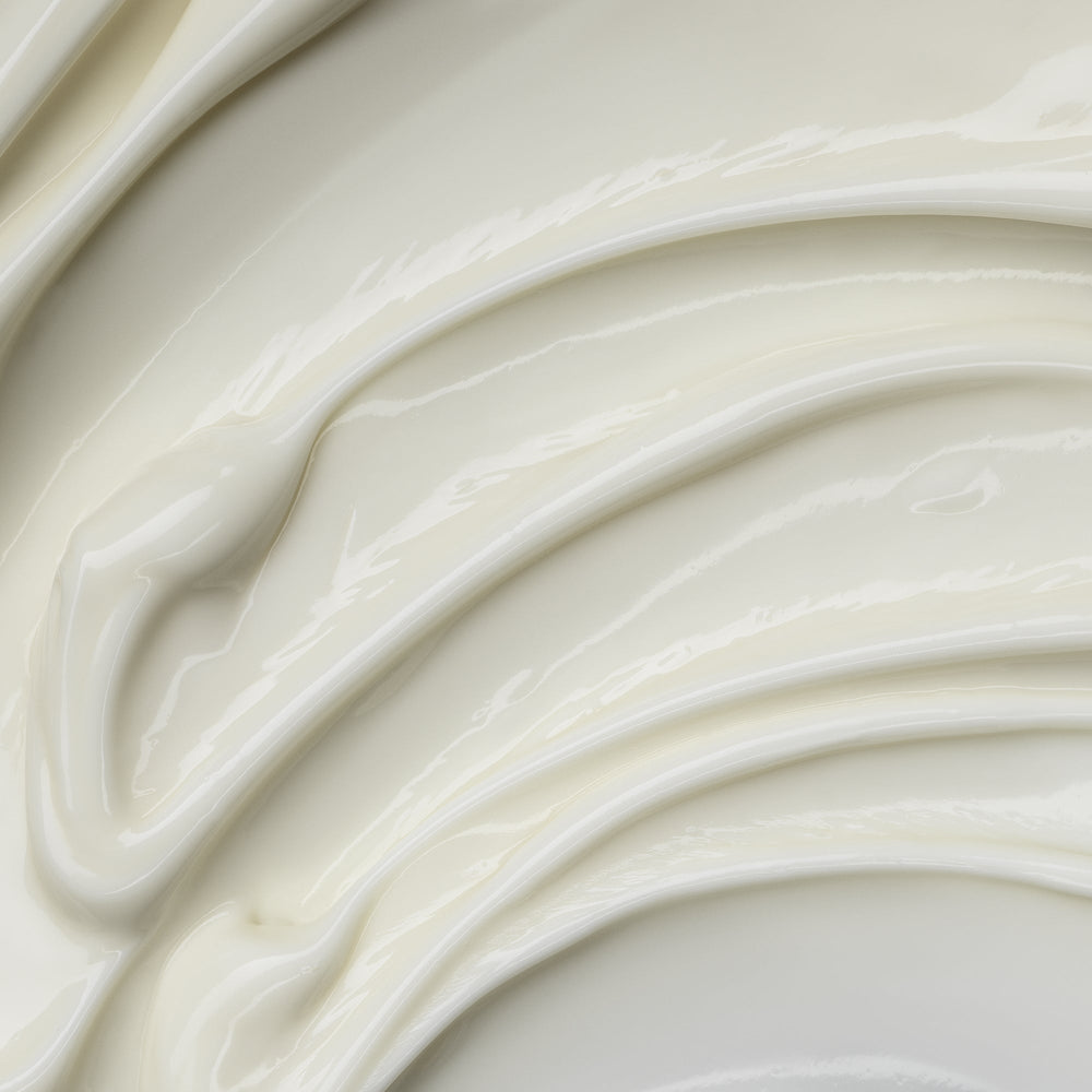 neals-yard-remedies-Rejuvenating-Frankincense-Refining-Cleanser-100ml